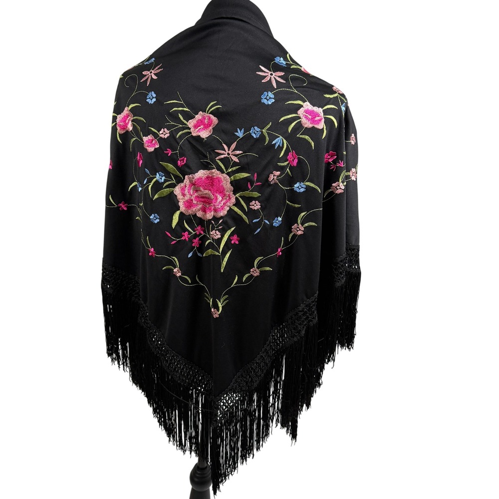 Unbranded Floral Embroidered Shawl Womens OS Black Excellent Fringe Macrame Lace